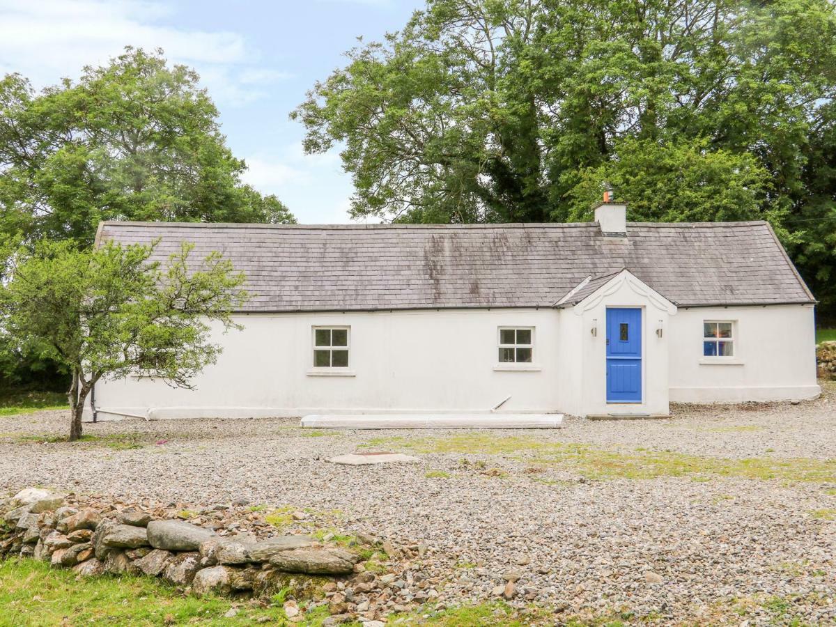 The Old White Cottage Shillelagh Exterior foto
